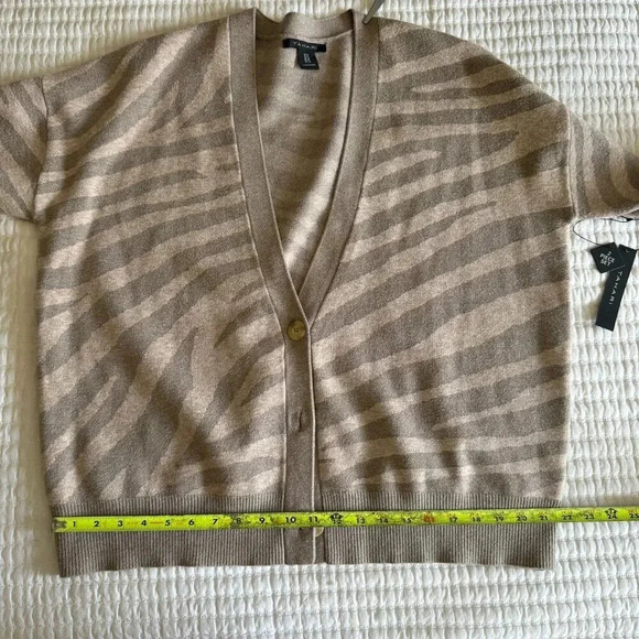 NWT TAHARI 2 piece set top animal print cardigan and top, size 1x - Picture 7 of 12